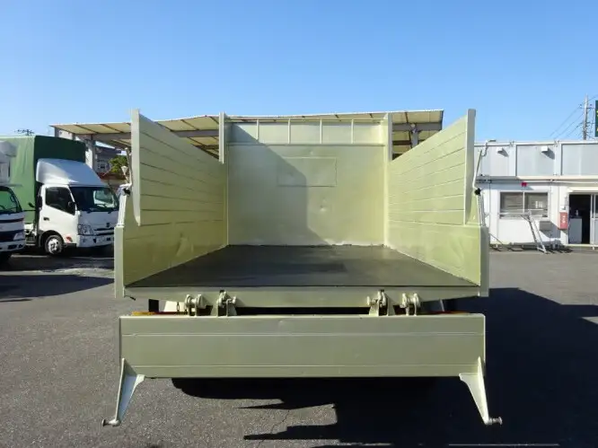 いすゞ フォワード 中型/増トン ダンプ 土砂禁 ベッドの中古トラック画像9