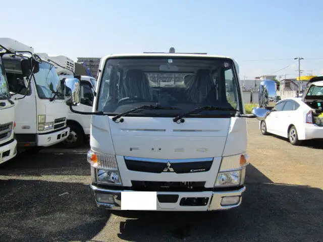 三菱 キャンター 小型 平ボディ Wキャブ 2RG-FBA20の中古トラック画像2
