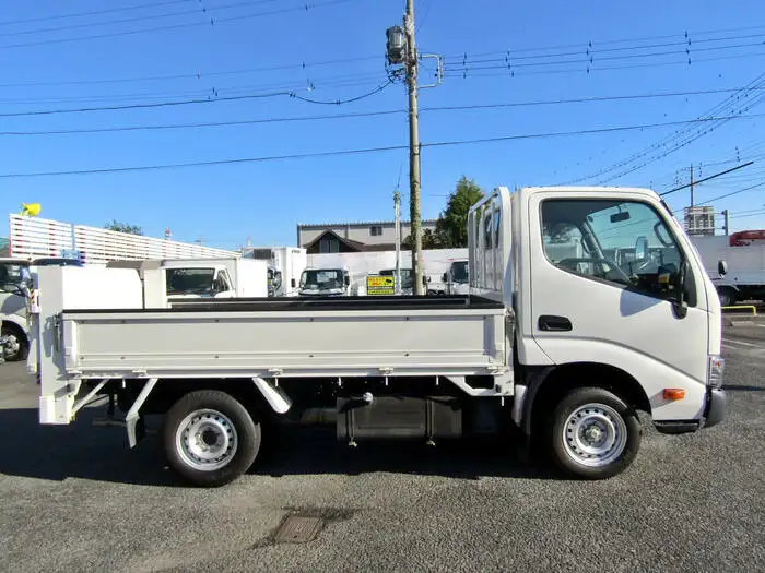 トヨタ ダイナ 小型 平ボディ パワーゲート ABF-TRY230の中古トラック画像2