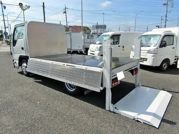 いすゞ エルフ 小型 平ボディ パワーゲート 床鉄板の中古トラック画像8