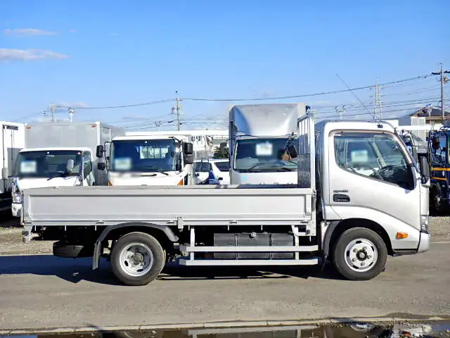 日野 デュトロ 小型 平ボディ TPG-XZC645M H29の中古トラック画像2