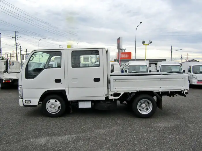 いすゞ エルフ 小型 平ボディ Wキャブ TKG-NJR85Aの中古トラック画像2