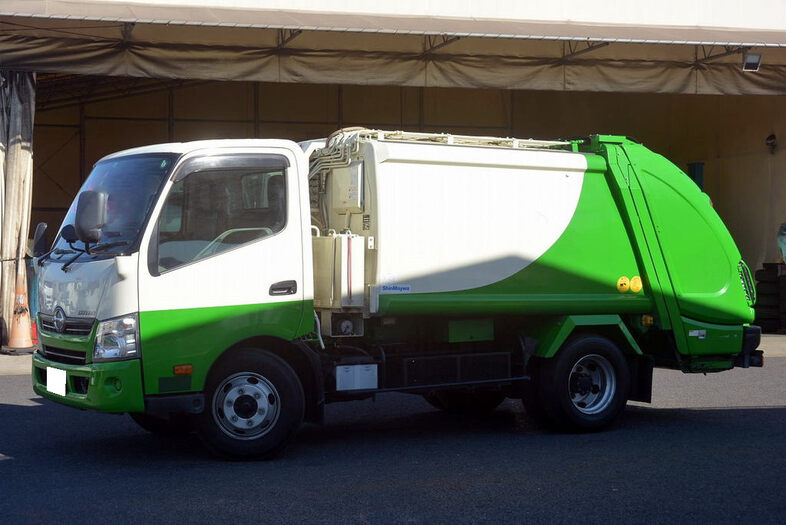 日野 デュトロ 小型 パッカー車
