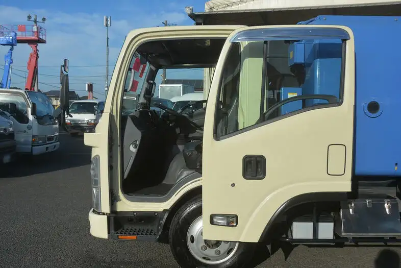 いすゞ エルフ 小型 パッカー車 プレス式 SKG-NMR85ANの中古トラック画像9