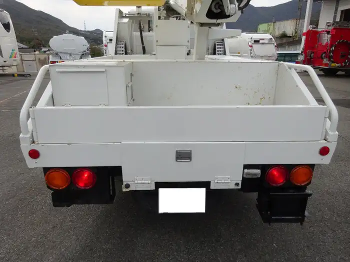 いすゞ エルフ 小型 高所・建柱車 高所作業車 電工仕様の中古トラック画像4