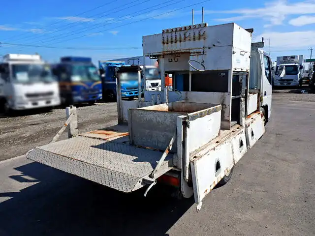 三菱 キャンター 小型 特殊車両 PA-FE70DB H18の中古トラック画像3