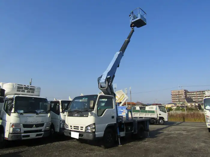いすゞ エルフ 小型 高所・建柱車 高所作業車 PB-NKR81ANの中古トラック画像5