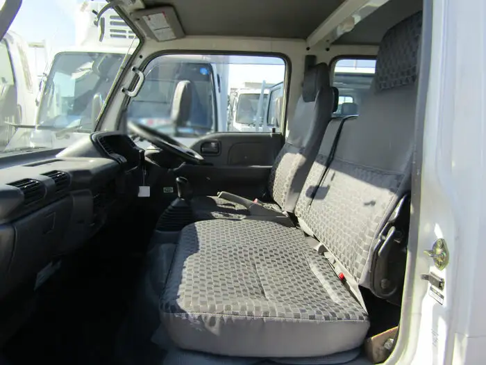 日産 アトラス 小型 平ボディ Wキャブ KR-AHR69の中古トラック画像9