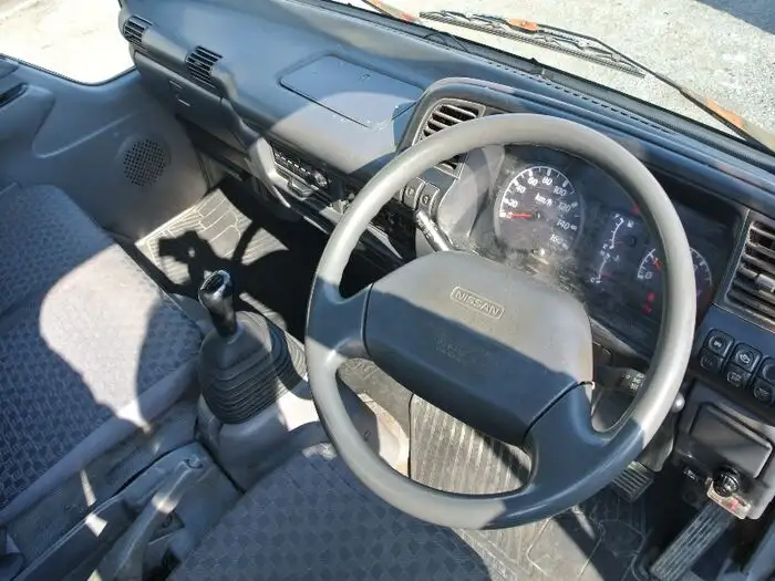 日産 アトラス 小型 クレーン付 床鉄板 3段の中古トラック画像10