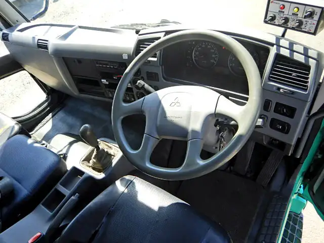 三菱 ファイター 中型/増トン パッカー車 プレス式 PDG-FK71Rの中古トラック画像10