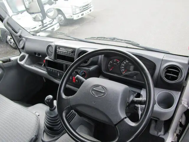日野 デュトロ 小型 平ボディ TKG-XZC605M H27の中古トラック画像9