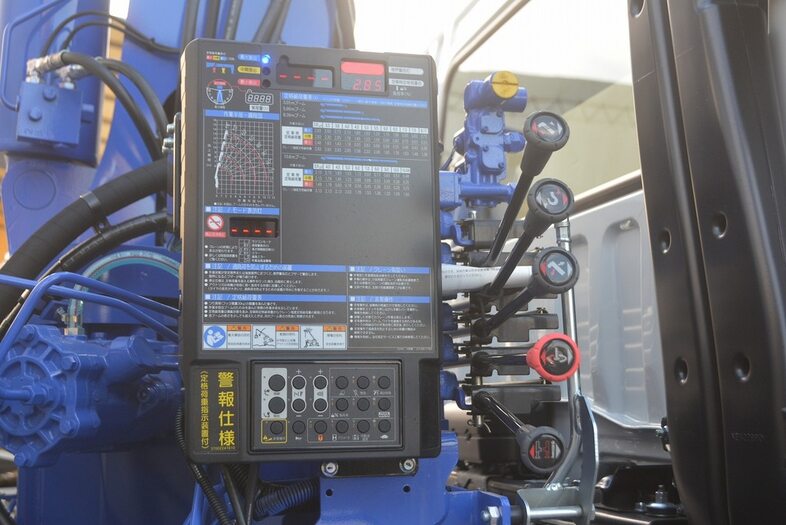 三菱 ファイター 中型 車輌重機運搬 4段クレーン ラジコン|画像11
