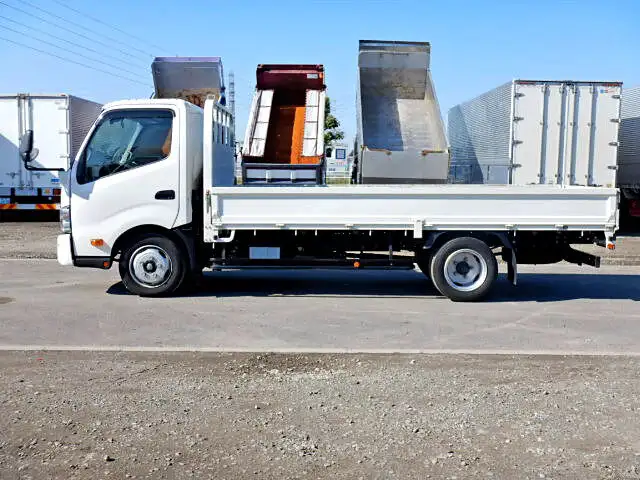 日野 デュトロ 小型 平ボディ TPG-XZC710M H30の中古トラック画像2