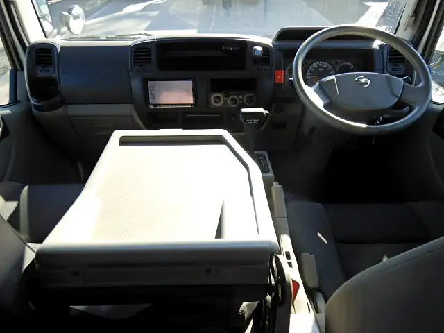 日産 アトラス 小型 平ボディ Wキャブ CBF-SQ2F24の中古トラック画像9