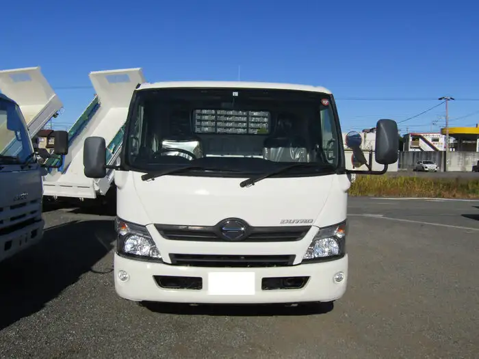 日野 デュトロ 小型 平ボディ TKG-XZU700M H27の中古トラック画像2
