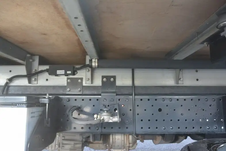 いすゞ エルフ 小型 アルミバン パワーゲート 床鉄板の中古トラック画像15