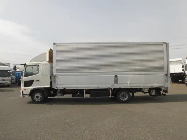 日野 レンジャー 中型/増トン ウイング パワーゲート エアサスの中古トラック画像3