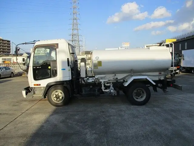 いすゞ フォワード 中型/増トン タンク車 散水車 KK-FRR35C3Sの中古トラック画像4