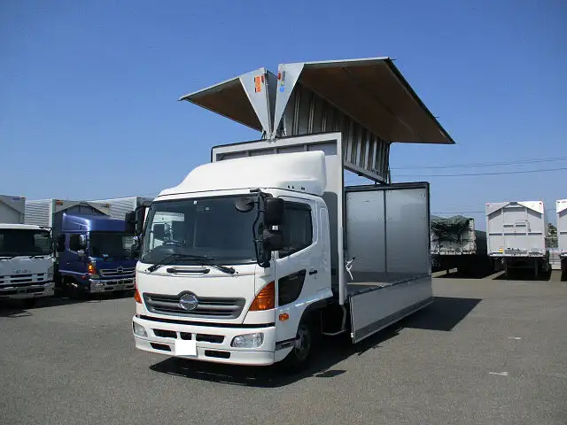 日野 レンジャー 中型/増トン ウイング エアサス ベッドの中古トラック画像2