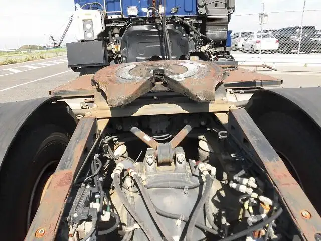 いすゞ ギガ 大型 トラクター ハイルーフ 1デフの中古トラック画像5