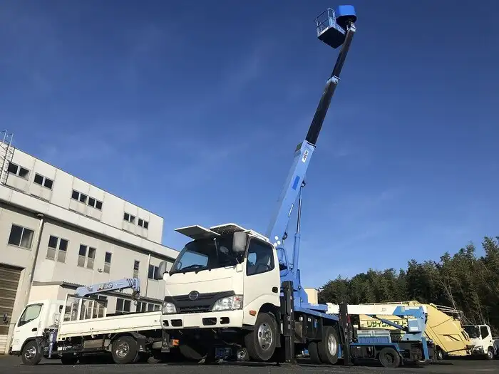 日野 デュトロ 小型 高所・建柱車 高所作業車 TKG-XZU600Eの中古トラック画像9