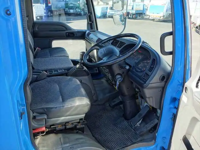 いすゞ フォワード 中型/増トン タンク車 バキューム KK-FSR33G4の中古トラック画像16