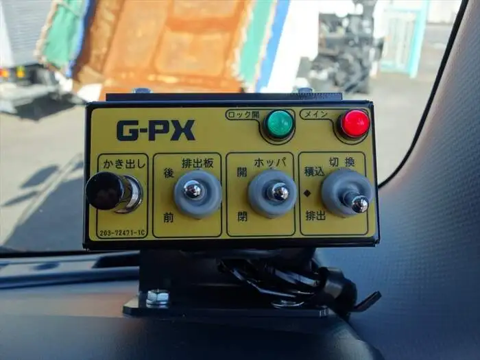 いすゞ フォワード 中型/増トン パッカー車 プレス式 ベッドの中古トラック画像14