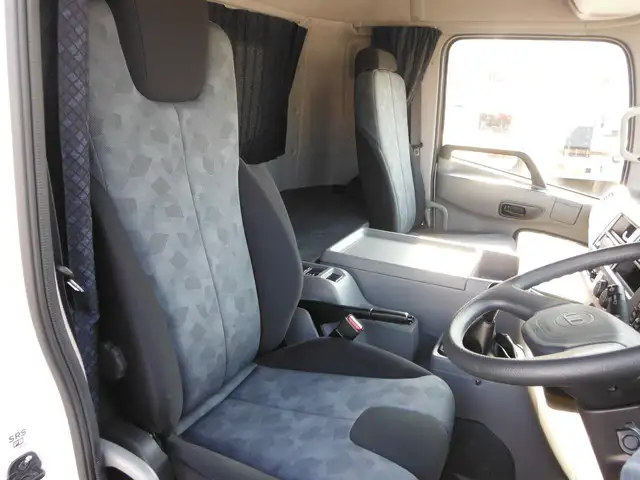 日産UD コンドル 中型/増トン アルミバン ベッド 3枚観音の中古トラック画像8