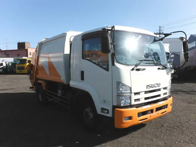 いすゞ フォワード 中型/増トン パッカー車 プレス式 ベッドの中古トラック画像2