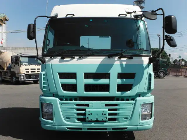 いすゞ ギガ 大型 トラクター ハイルーフ 1デフの中古トラック画像3