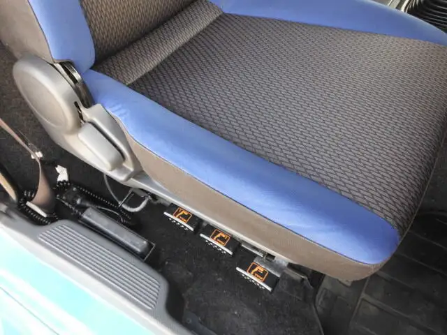 いすゞ ギガ 大型 ウイング ハイルーフ 床鉄板の中古トラック画像11