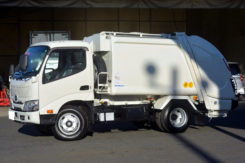 日野 デュトロ 小型 パッカー車