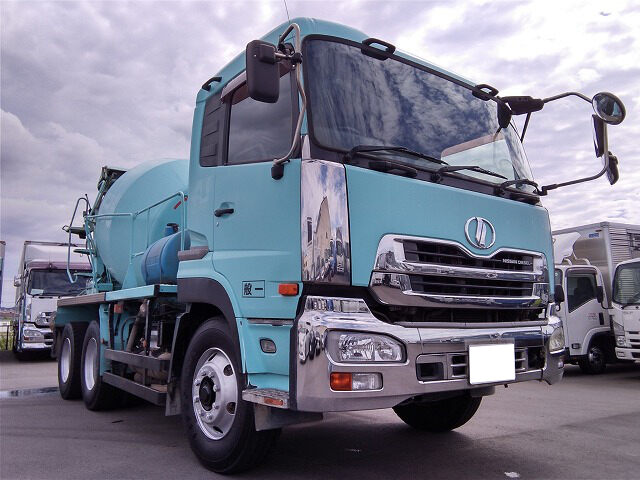 日産UD クオン 大型 ミキサー・ポンプ ミキサー車 ADG-CW4XL - 中古 日産UD クオン 大型 ミキサー・ポンプ ミキサー車 ADG-CW4XL - 中古
