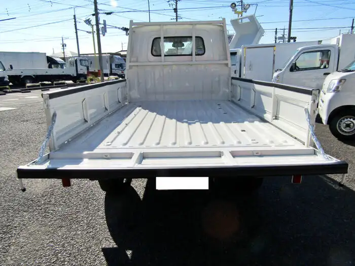 マツダ ボンゴ 小型 平ボディ 床鉄板 5BF-S413Fの中古トラック画像5