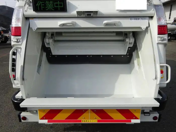 日野 デュトロ 小型 パッカー車 プレス式 2RG-XZU605Xの中古トラック画像4