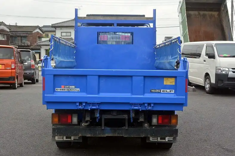 いすゞ エルフ 小型 ダンプ 10尺 の中古トラック【車両No.118453