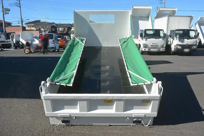 ダンダダン いすゞ ギガ 大型 土砂ダンプ QKG-CXZ77AT (54172)｜中古