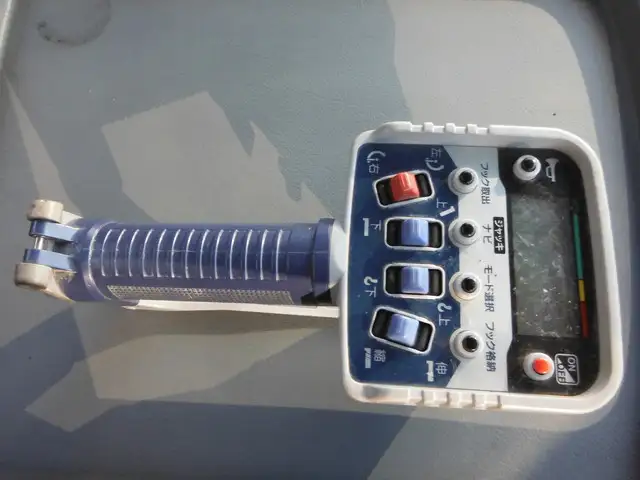 三菱 ファイター 中型/増トン クレーン付 床鉄板 アルミブロックの中古トラック画像14