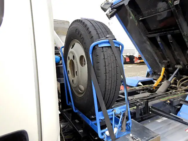 日野 デュトロ 小型 パッカー車 巻き込み式 回転ダンプ式の中古トラック画像9