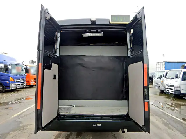 日産 シビリアン 小型 バス マイクロバス KK-BVW41の中古トラック画像3