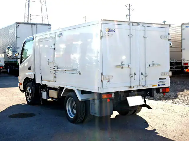 トヨタ トヨエース 小型 冷凍冷蔵 中温 サイドドアの中古トラック画像3