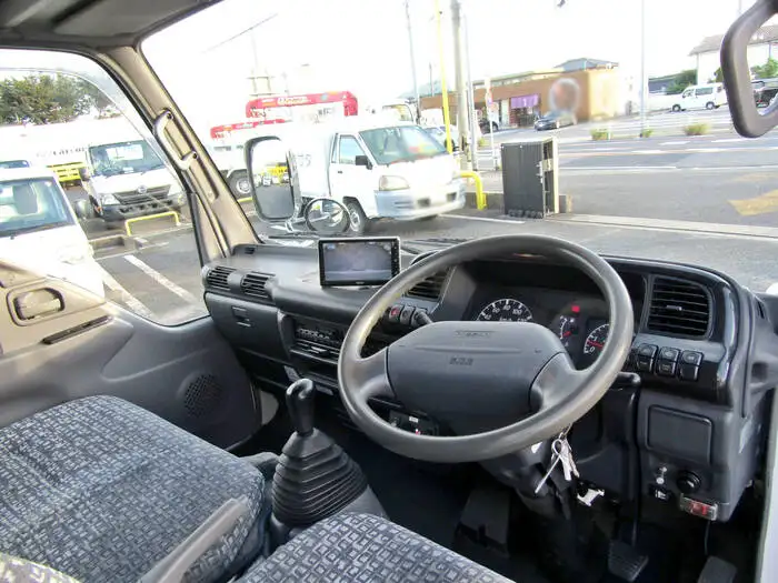 日産 アトラス 小型 アルミバン パワーゲート PB-AKR81ANの中古トラック画像10