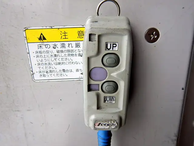 日産UD コンドル 中型/増トン ウイング パワーゲート ベッドの中古トラック画像6