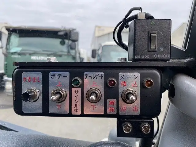三菱 キャンター 小型 パッカー車 回転ダンプ式 TKG-FEA80の中古トラック画像14