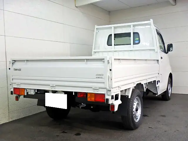 トヨタ タウンエース 小型 平ボディ 床鉄板 5BF-S413Uの中古トラック画像3