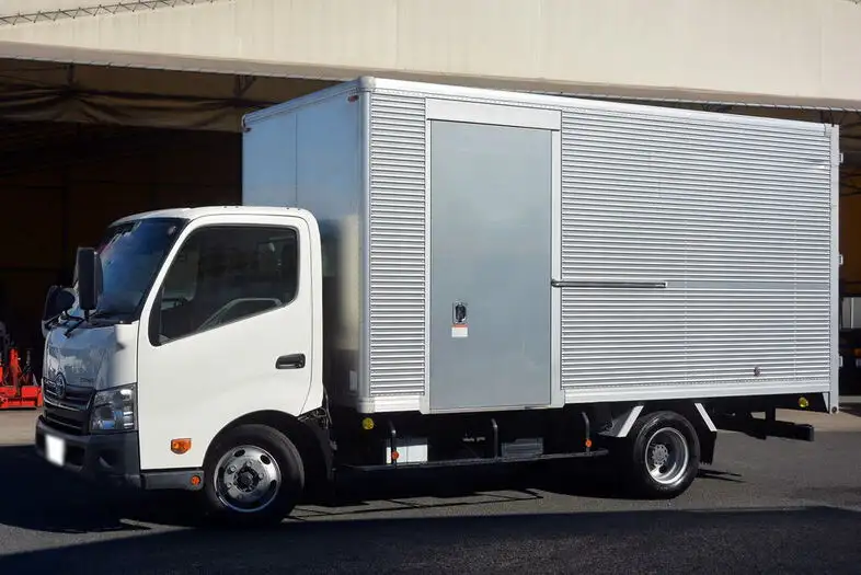 トヨタ ダイナ 小型 アルミバン サイドドア TKG-XZU710 の中古トラック【車両No.119187】