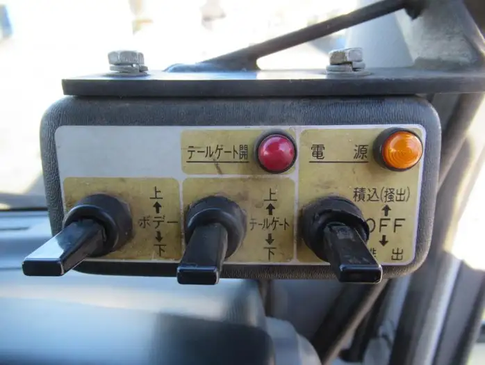 いすゞ エルフ 小型 パッカー車 巻き込み式 SKG-NMR85ANの中古トラック画像15