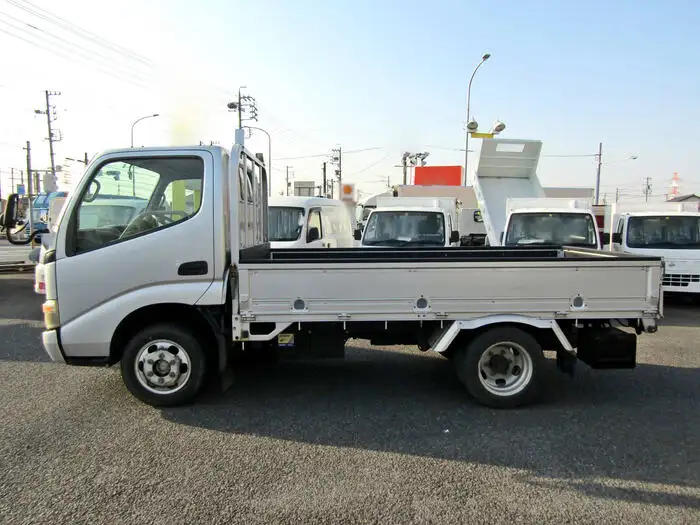 トヨタ ダイナ 小型 平ボディ TC-TRY230 H18の中古トラック画像2