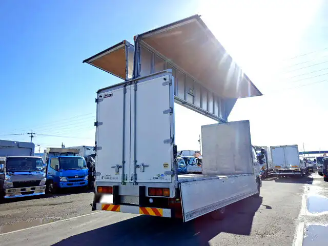 三菱 ファイター 中型/増トン ウイング エアサス ベッドの中古トラック画像6