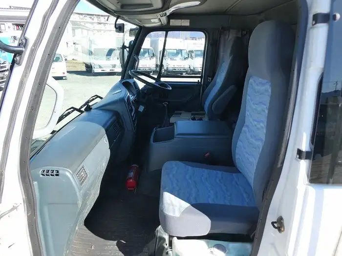 日産UD コンドル 中型/増トン 平ボディ 床鉄板 ベッドの中古トラック画像9